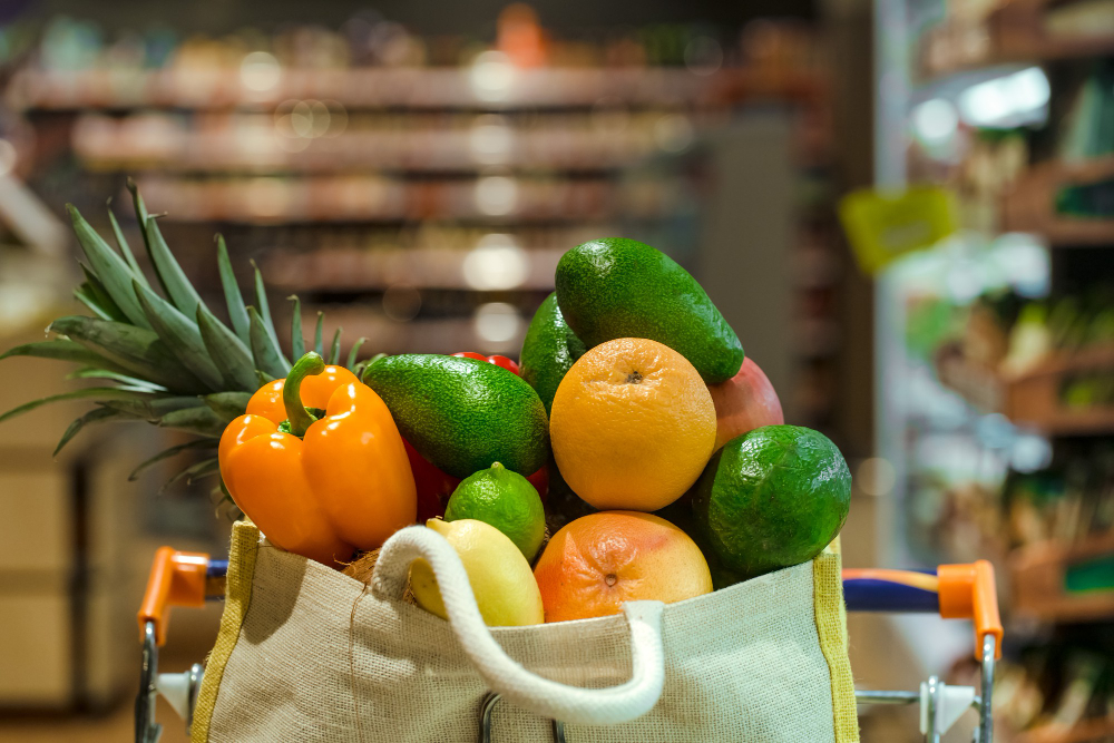 eco-bag-with-different-fruits-vegetables